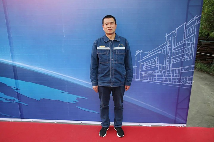 推行职责，，，勤于贡献——省十八届职工职业手艺大赛瓦斯检查工手艺状元吕茂飞在通俗岗位谱写新篇章