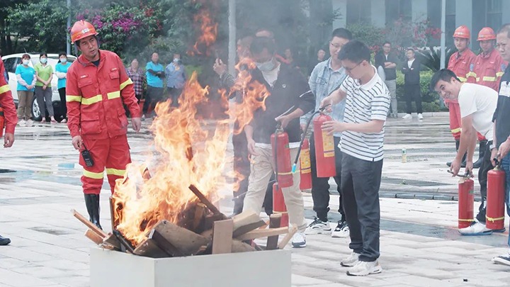 现场直击：云煤（pp电子）集团2022年度总部办公大楼火灾事故应急演练