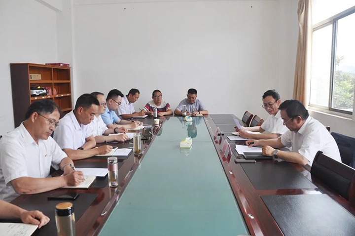 云煤（pp电子）集团专职外部董事孔君到陆东煤矿公司调研