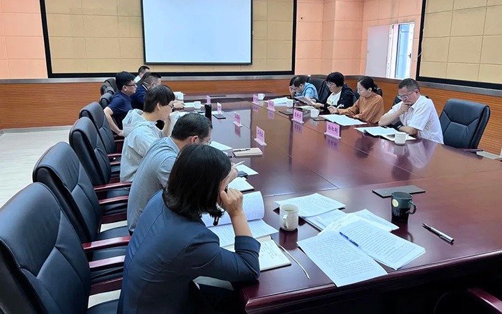 云煤（pp电子）集团党委委员、财务总监莫晓丹到云煤矿业调研