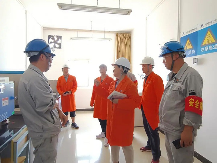 【简讯】先锋化工危险化学品生产允许证获证企业证后分类羁系品级评为AA级｜陆东煤矿与镇党委联合开展活动｜恩洪煤业大棚建设项目开工