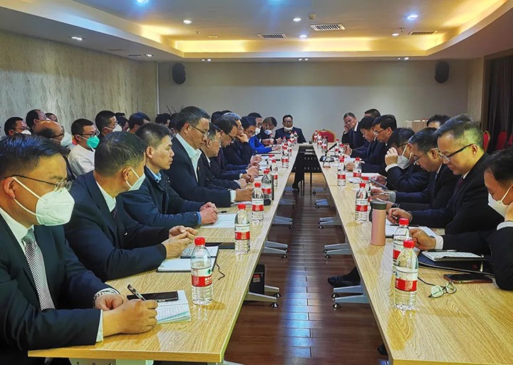 云煤（pp电子）集团召开2023年春节时代清静生产电煤保供信访维稳专题会