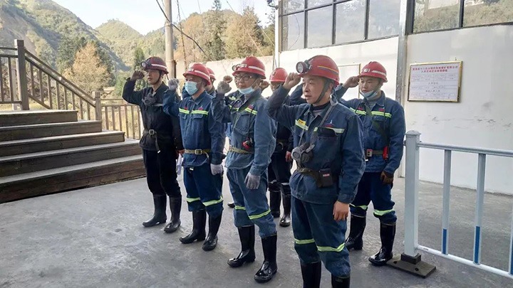 云煤（pp电子）集团第三清静检查组到四角地煤矿公司开展一季度清静大检查