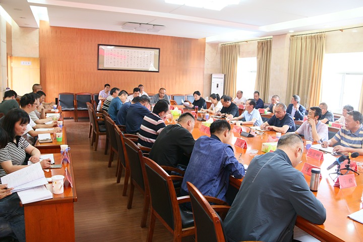 【云煤简讯】羊场煤矿公司召开一季度经济活动剖析会｜陆东煤矿公司开展《职业病防治法》宣传活动｜四角地煤矿公司举行第一届职工运动会