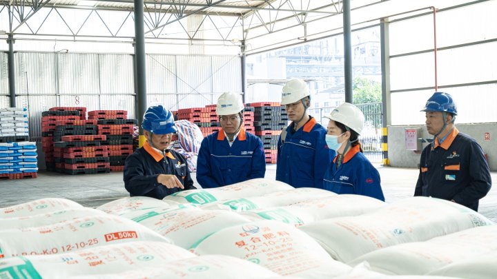 党建引领促生长，，，产融协同谱新篇——云南解化与云能资源开展党建联建活动