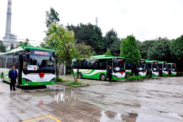 刷新为了谁？？？暖心事里见新生 